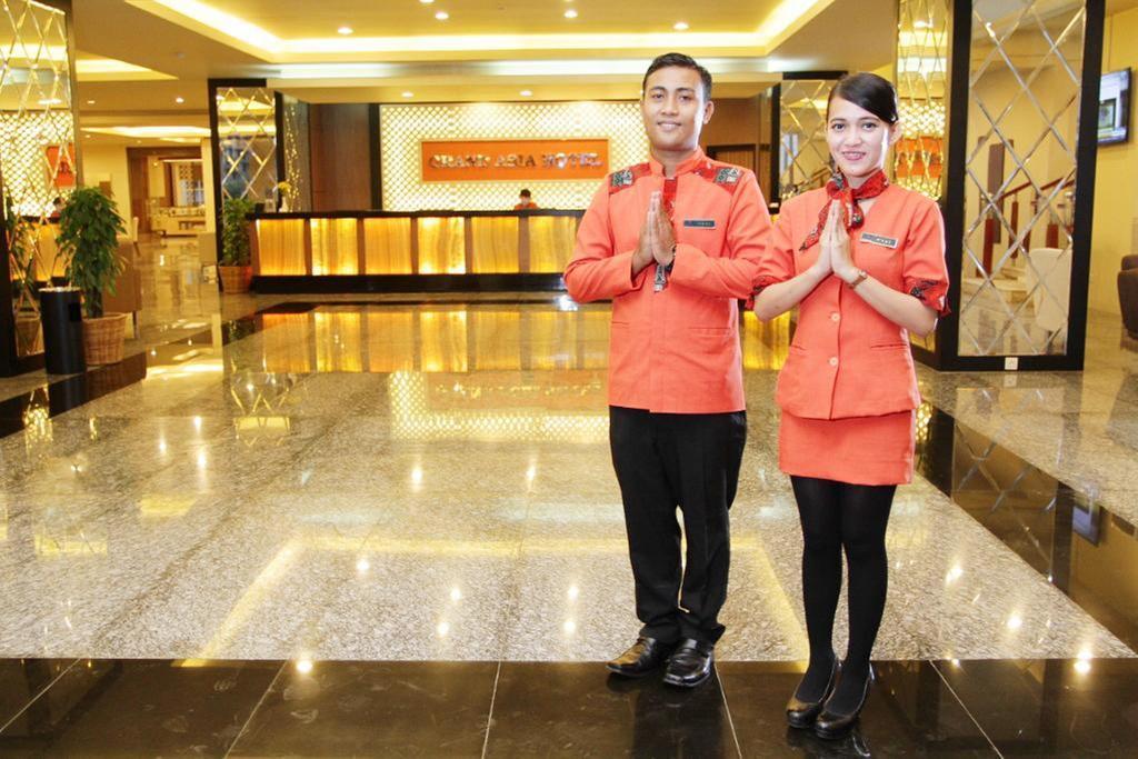 Grand Asia Hotel Makassar Buitenkant foto
