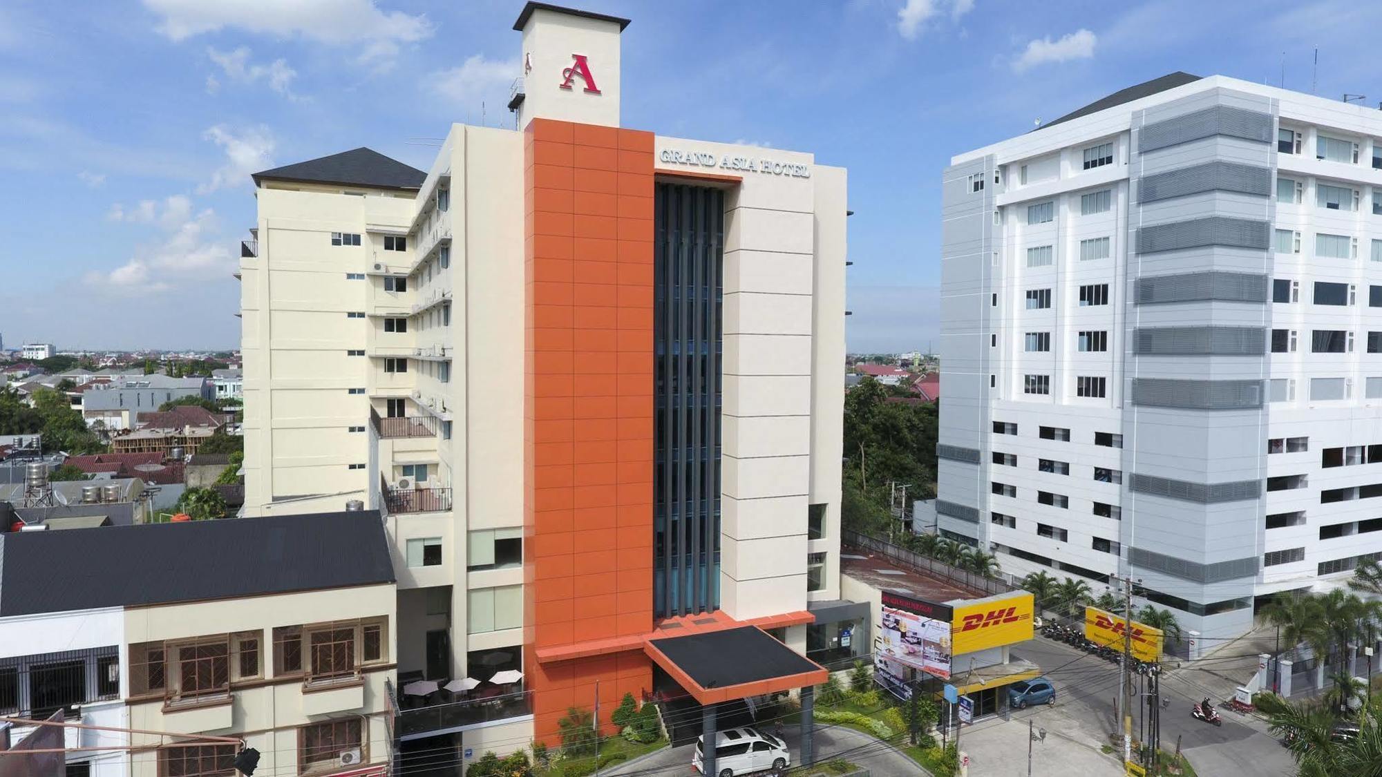 Grand Asia Hotel Makassar Buitenkant foto