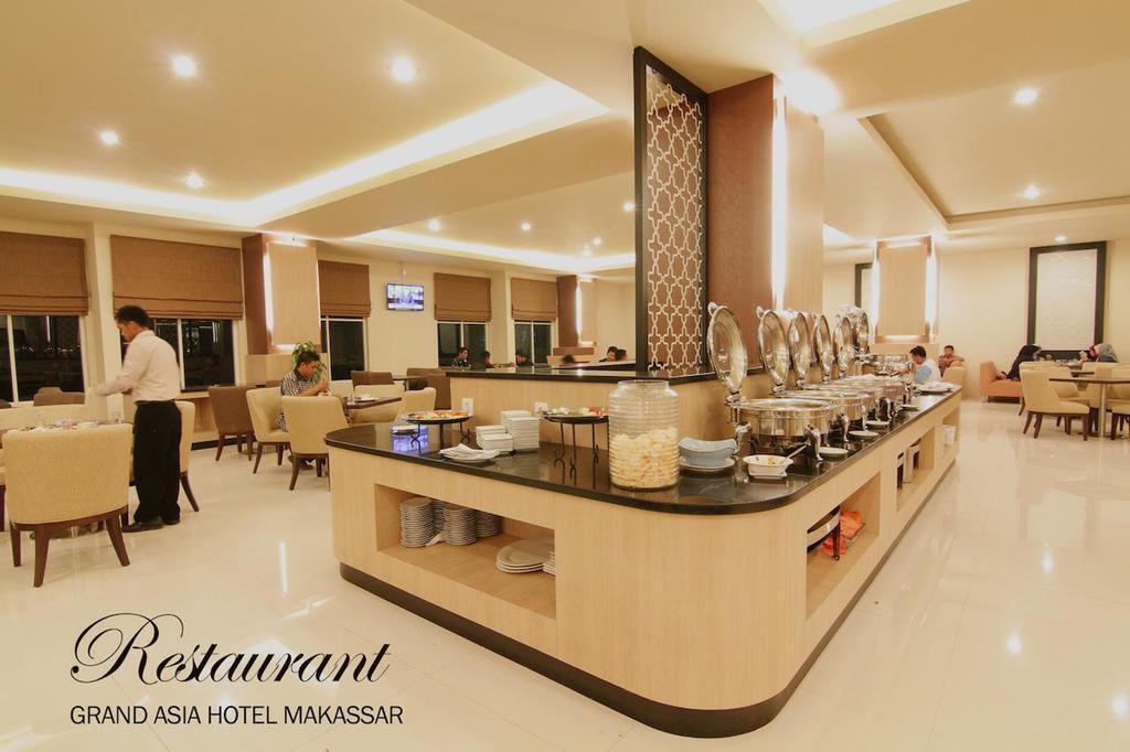 Grand Asia Hotel Makassar Buitenkant foto